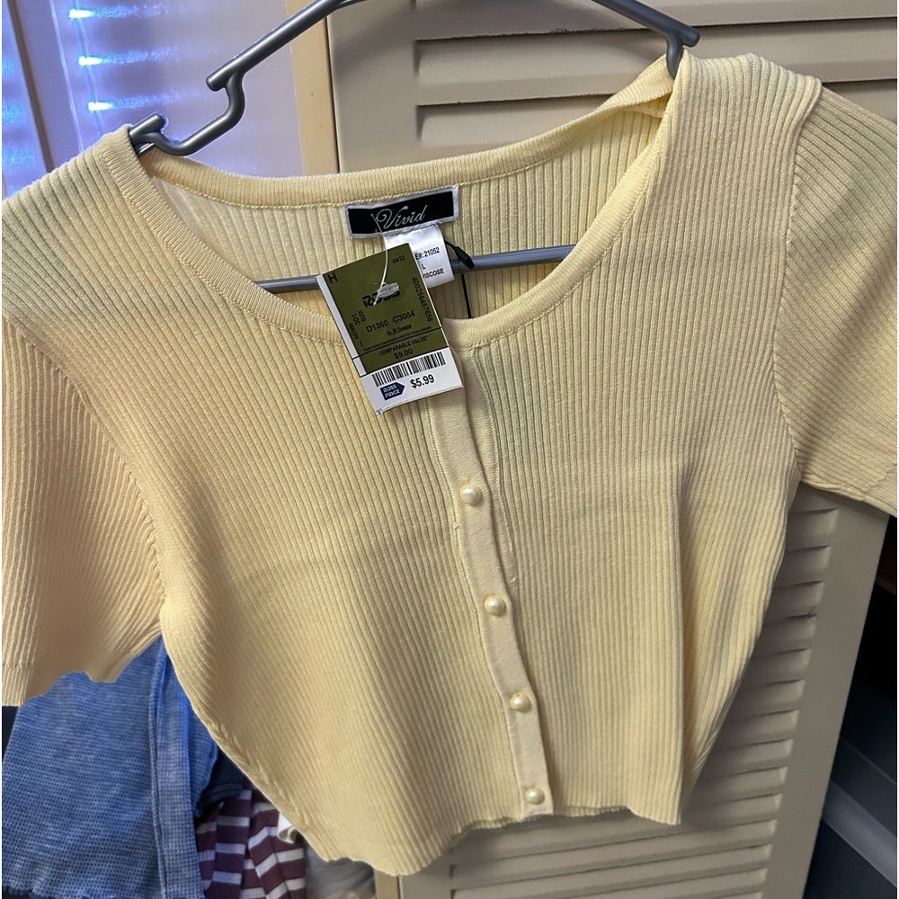 Women’s shirt